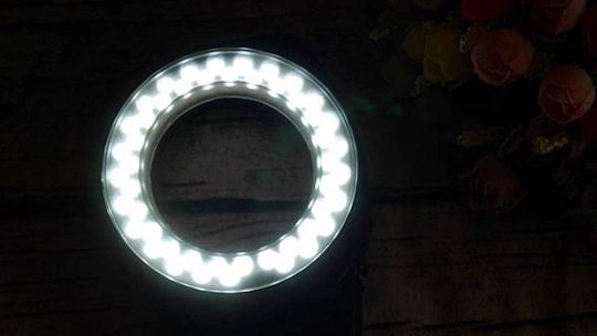 Bringt mehr Licht ins Dunkel: Die Mini-Ring-Light für perfekte Beleuchtung bei Fotos und Videos