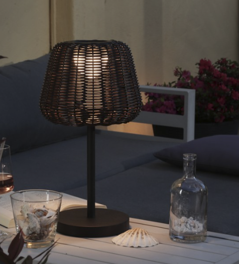 Wiederaufladbare Lampe mit Fernbedienung